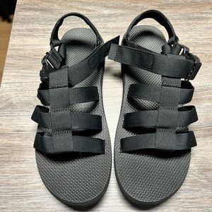 NEW Teva sandals size 13 Black New without tags.